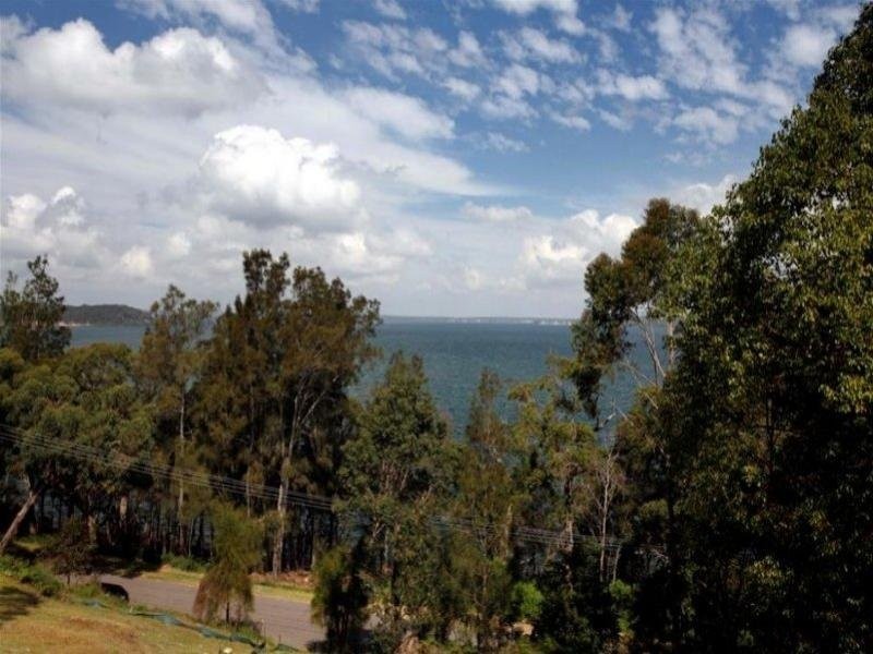 23 Beach Road, Wangi Wangi NSW 2267