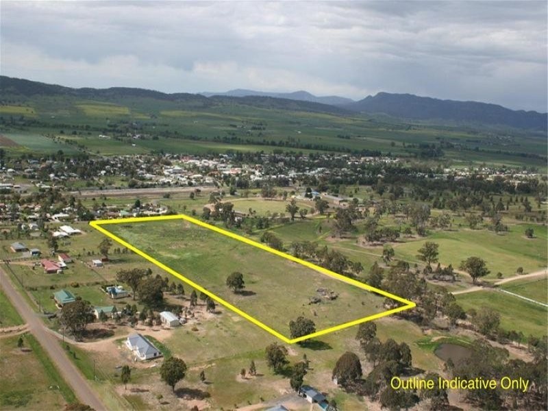 2 Almond Street, Denman NSW 2328