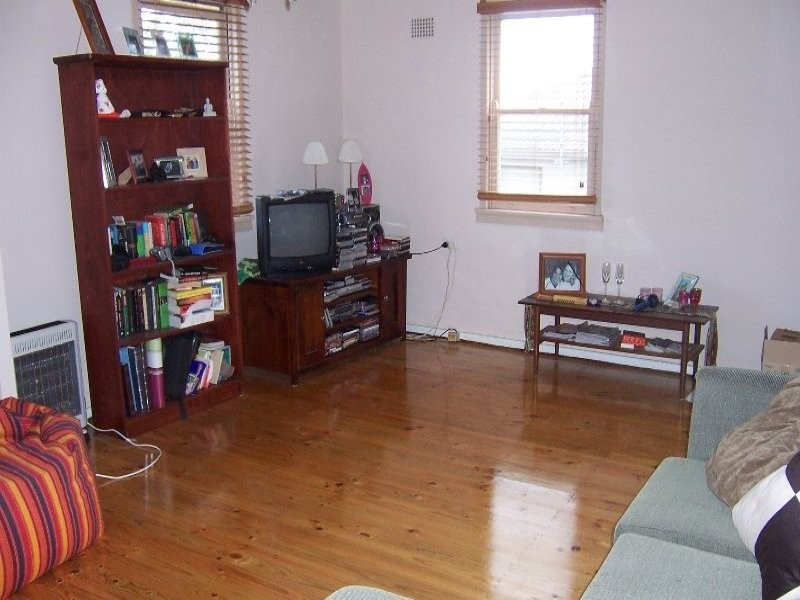 15 Carbeen Street, Gateshead NSW 2290