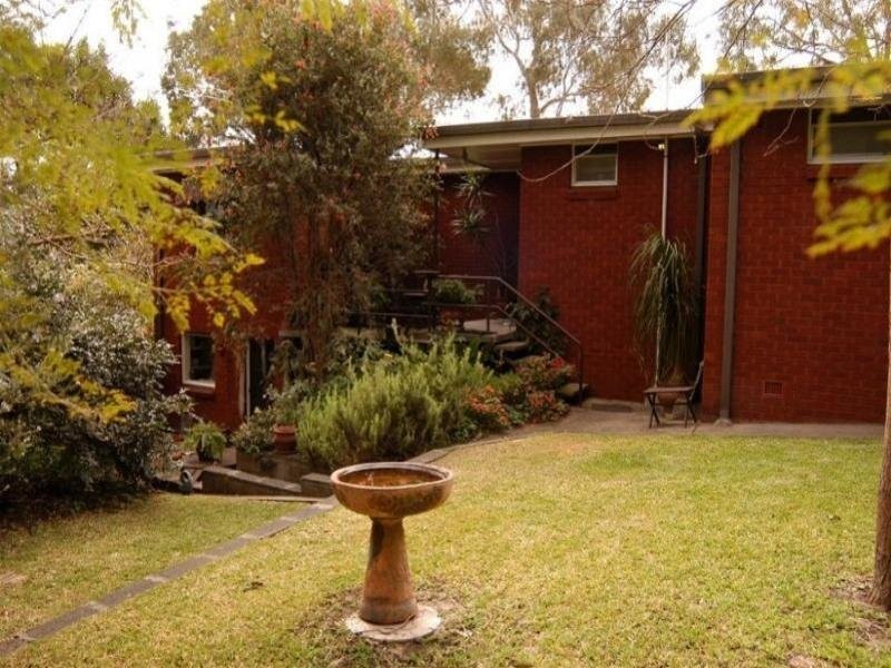 1 Harkins Street, Eleebana NSW 2282