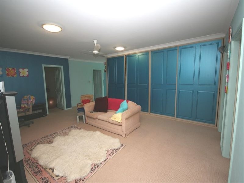 7 Chardonnay Court, Eleebana NSW 2282