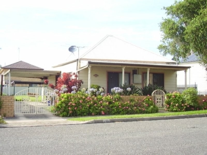 24 Dent Street, Merewether NSW 2291