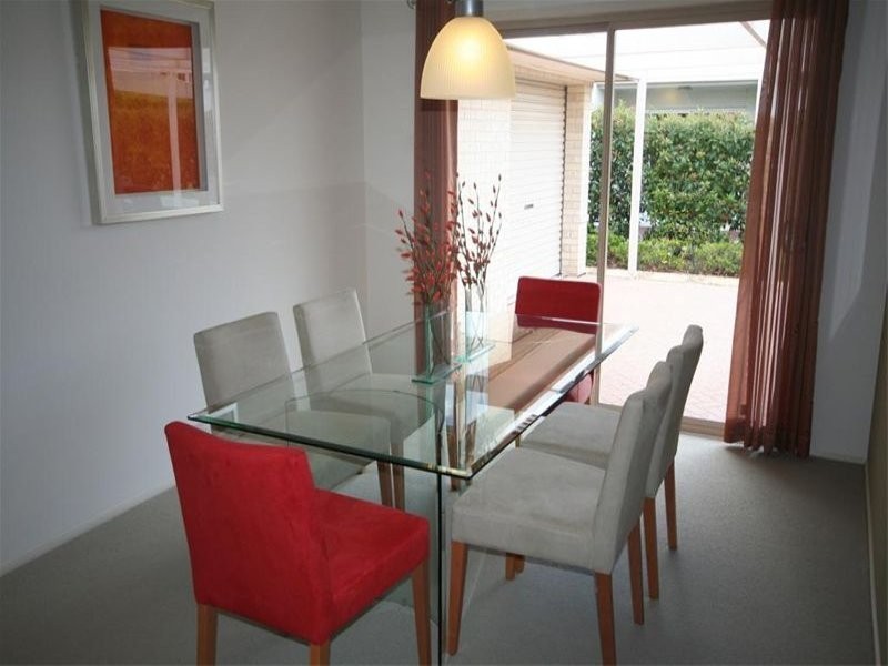 52 Northlakes Drive, Cameron Park NSW 2285