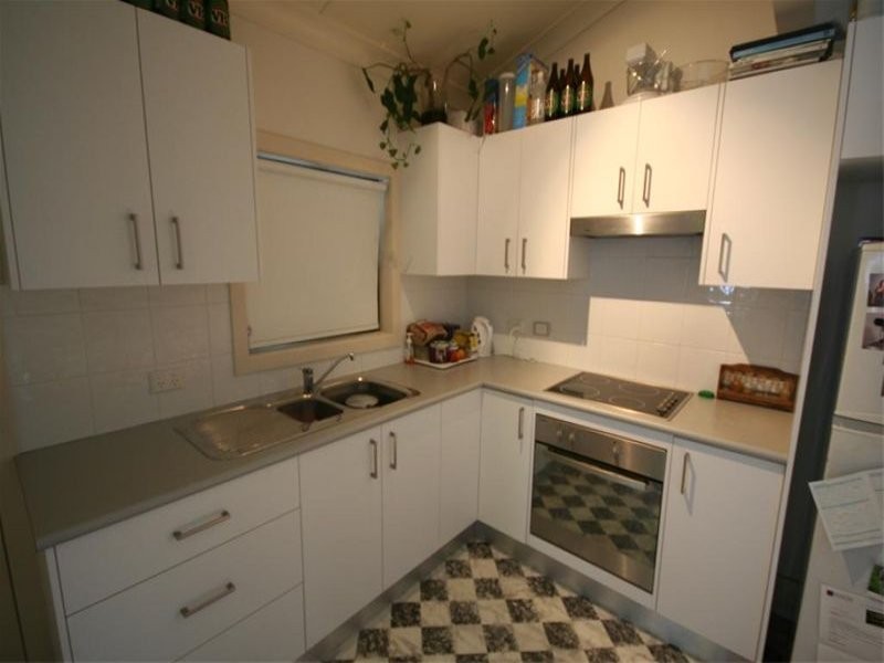 3 Kings Rd, Tighes Hill NSW 2297