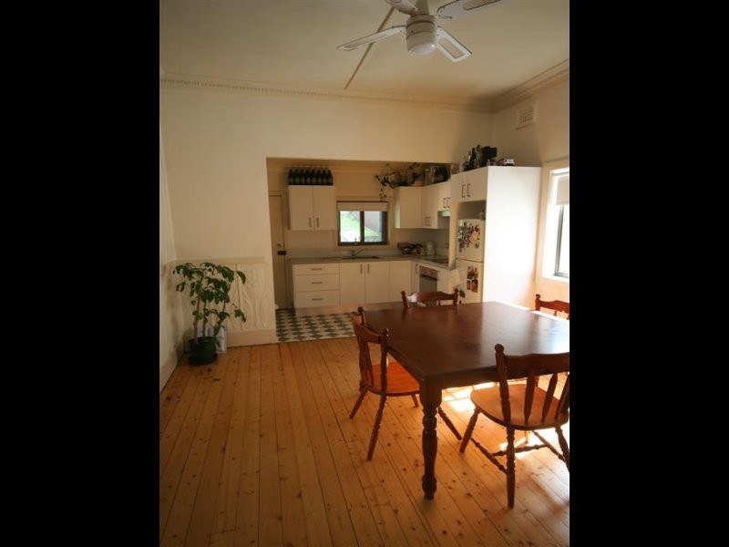 3 Kings Rd, Tighes Hill NSW 2297