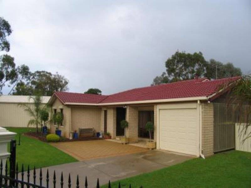 150 Black Road, Flagstaff Hill SA 5159