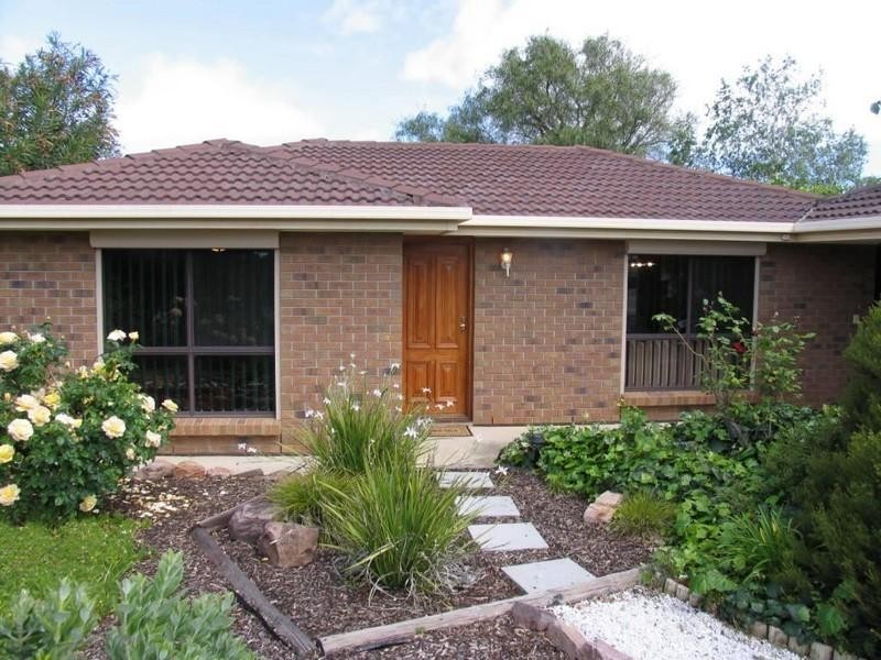 4 Pitcairn Circuit, Seaford Rise SA 5169