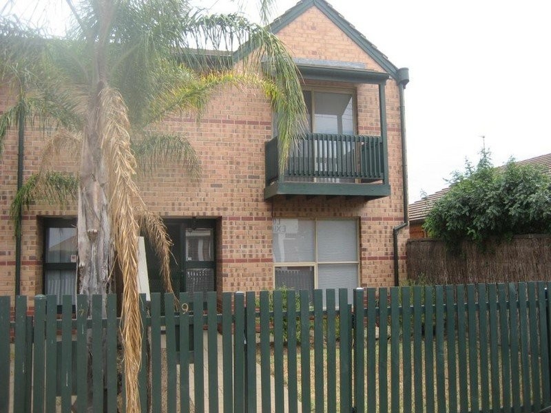 9 Third Street, Brompton SA 5007
