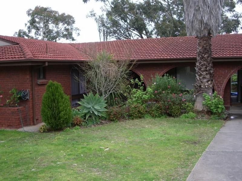 4 Fairlie Drive, Flagstaff Hill SA 5159