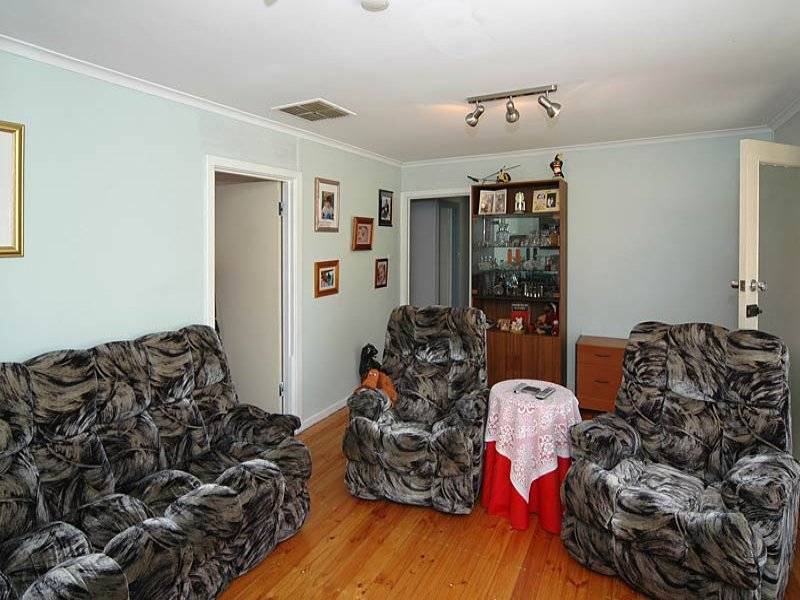 33 Morton Road, Christie Downs SA 5164
