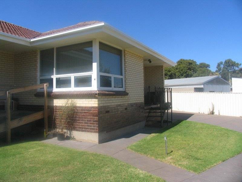 Unit 4, 6 Gulfview Road, Christies Beach SA 5165