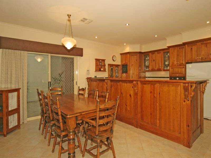 1 Chiton Avenue, Seaford Rise SA 5169