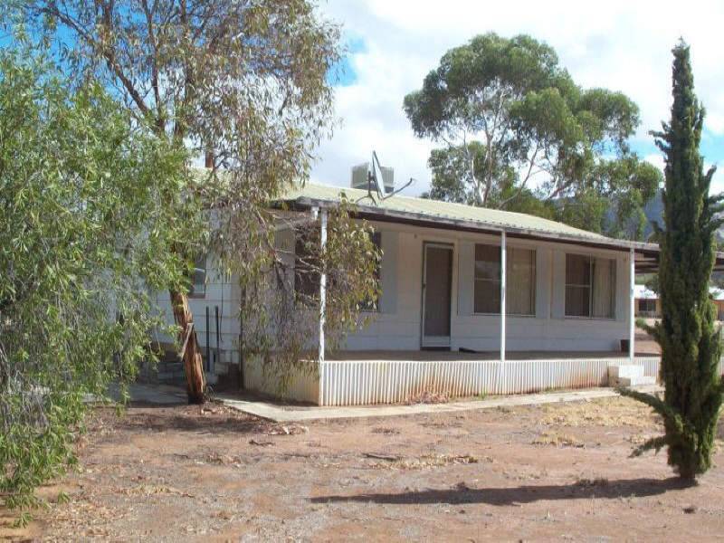 7 Lee Crescent, York WA 6302