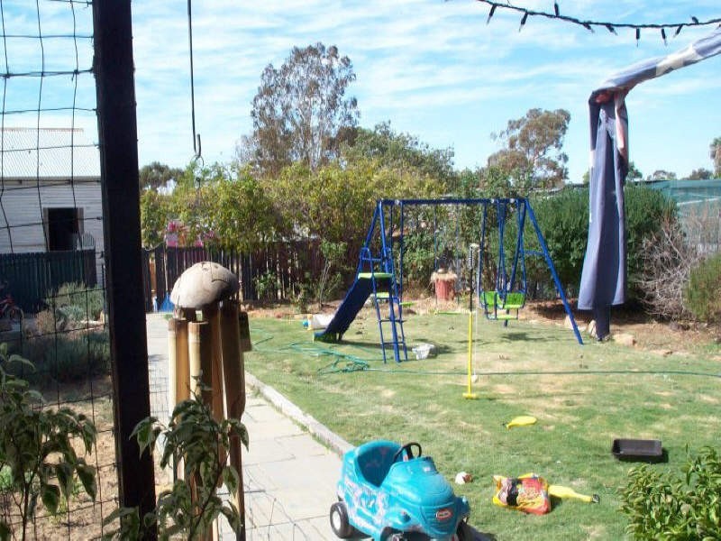 22 Forrest Street, Quairading WA 6383