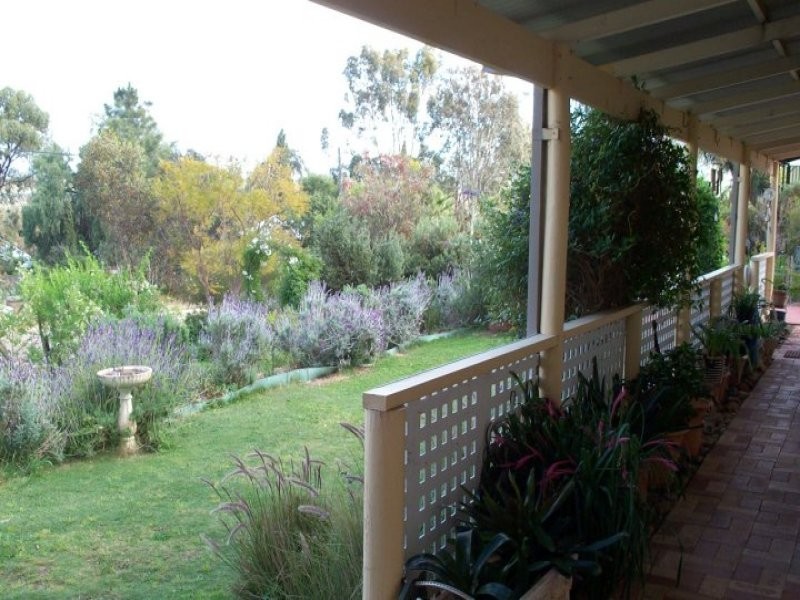 2 Hope Street, York WA 6302