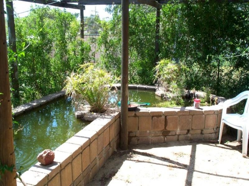 12 Thomson Street, York WA 6302