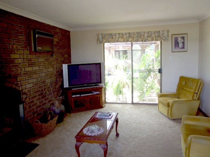 2 Scott Street, York WA 6302