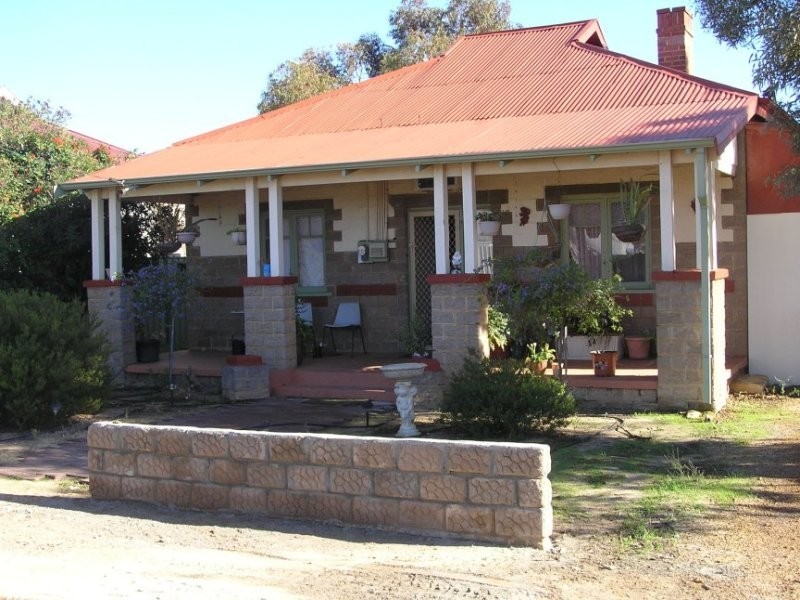 43 Avon Street, Quairading WA 6383