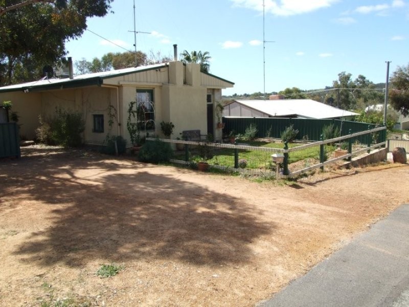10 Ford Street, York WA 6302