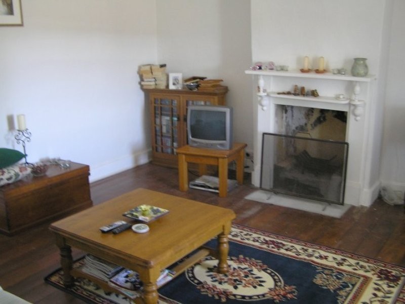 11 Tenth Road, York WA 6302