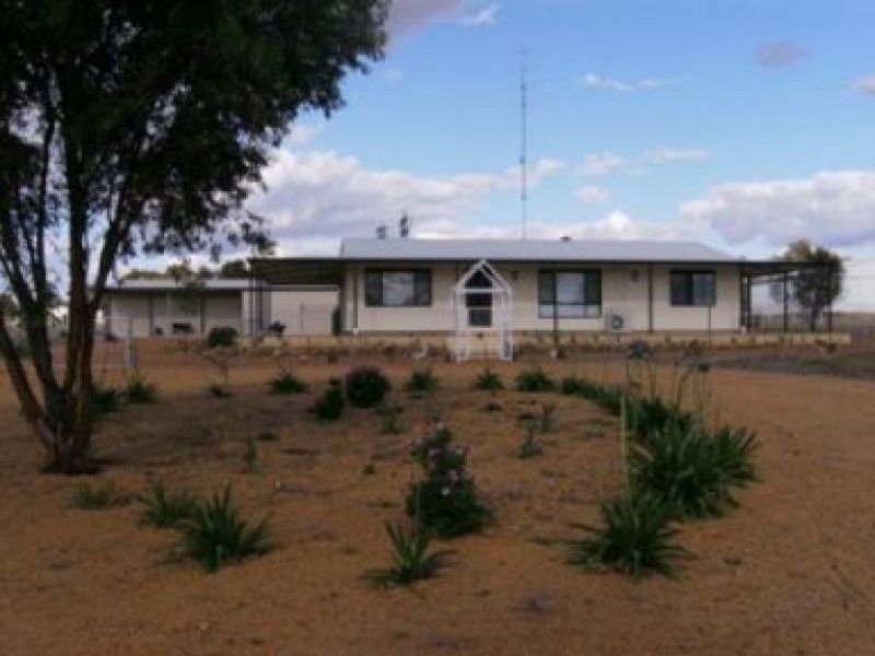 10 Lukin street, Beverley WA 6304