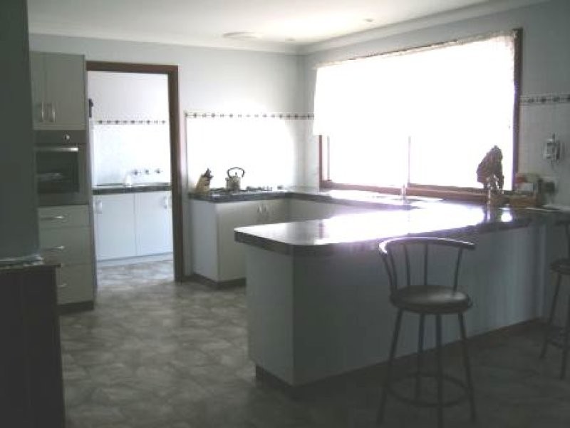 10 Lukin street, Beverley WA 6304