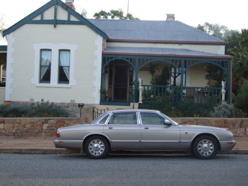 21 Grey Street, York WA 6302