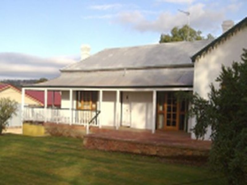 17 Harriott Street, York WA 6302