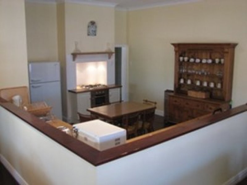 17 Harriott Street, York WA 6302