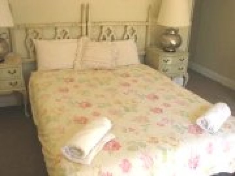 17 Harriott Street, York WA 6302