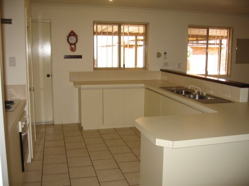 9 Maud Street, York WA 6302