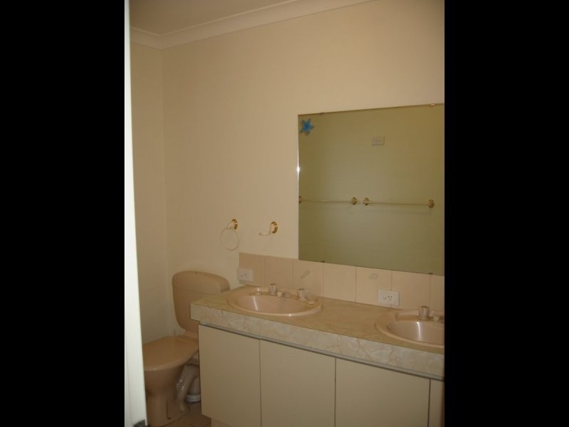 9 Maud Street, York WA 6302