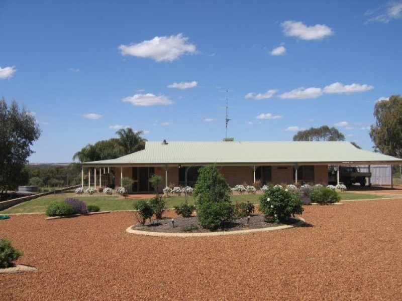 38 Tenth Road, York WA 6302