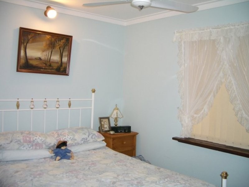 13 Maud Street, York WA 6302