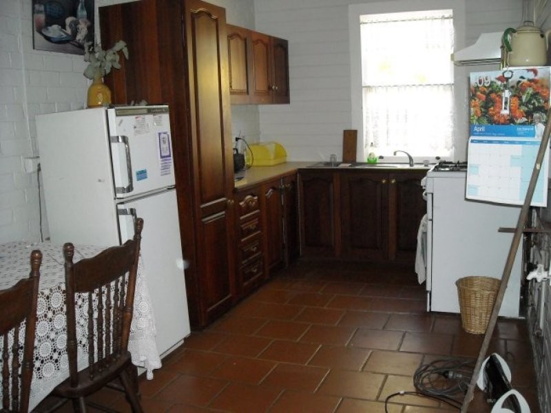 17 Brockman Street, Beverley WA 6304