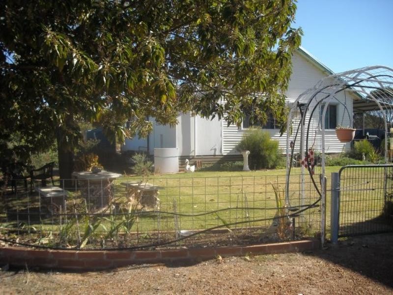 86 Brooking Street, Beverley WA 6304