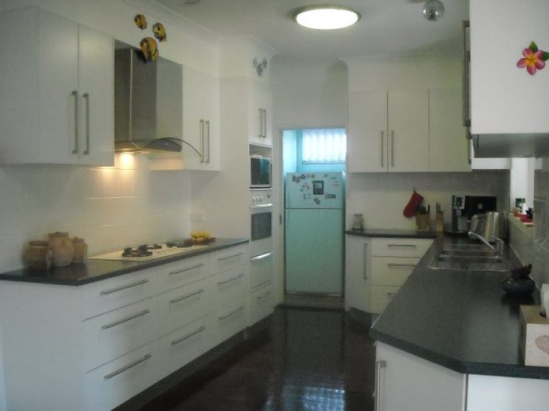 86 Brooking Street, Beverley WA 6304