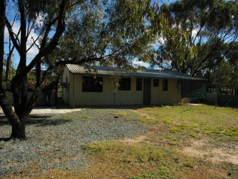 1 Railway Street, Beverley WA 6304