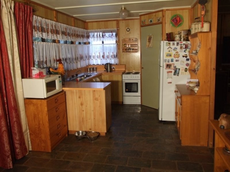 33 North Road, York WA 6302