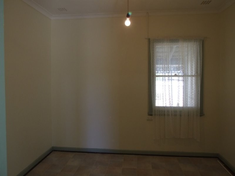 26 Gillett Street, Quairading WA 6383