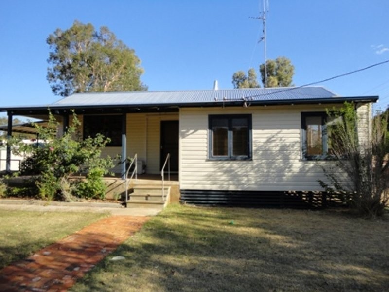 15 Smith Street, Beverley WA 6304
