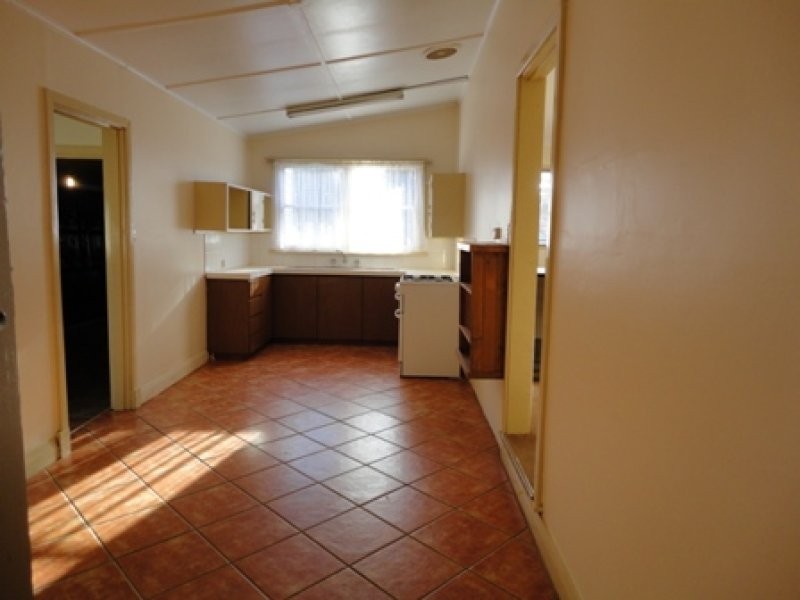 15 Smith Street, Beverley WA 6304