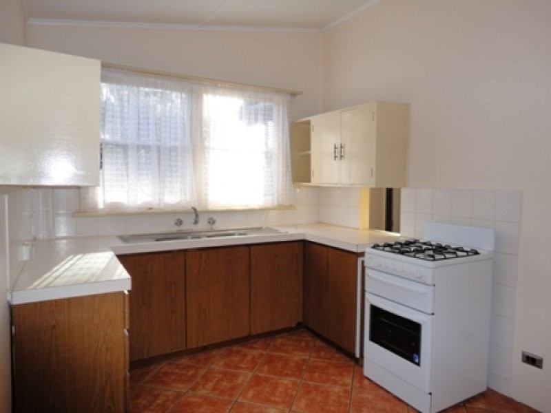 15 Smith Street, Beverley WA 6304