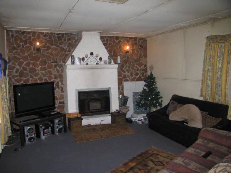 5 Lee Crescent, York WA 6302