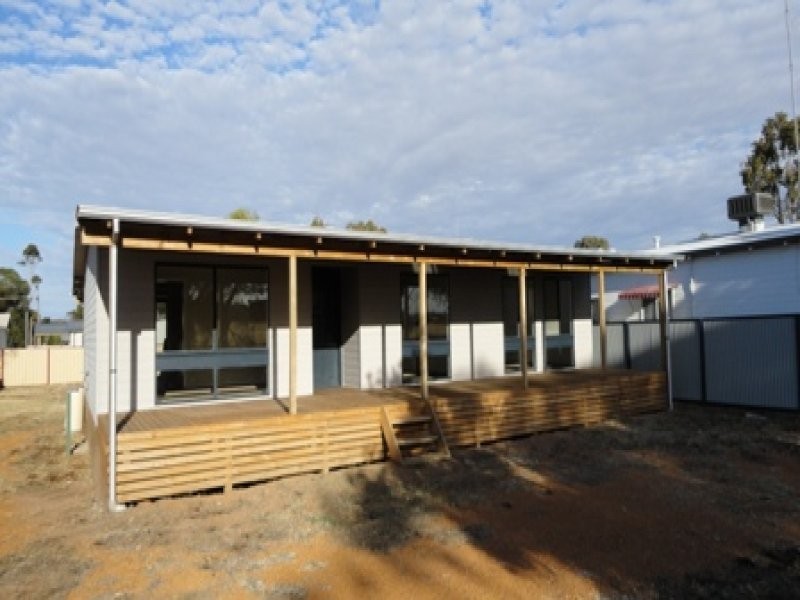 80 Hunt Road, Beverley WA 6304