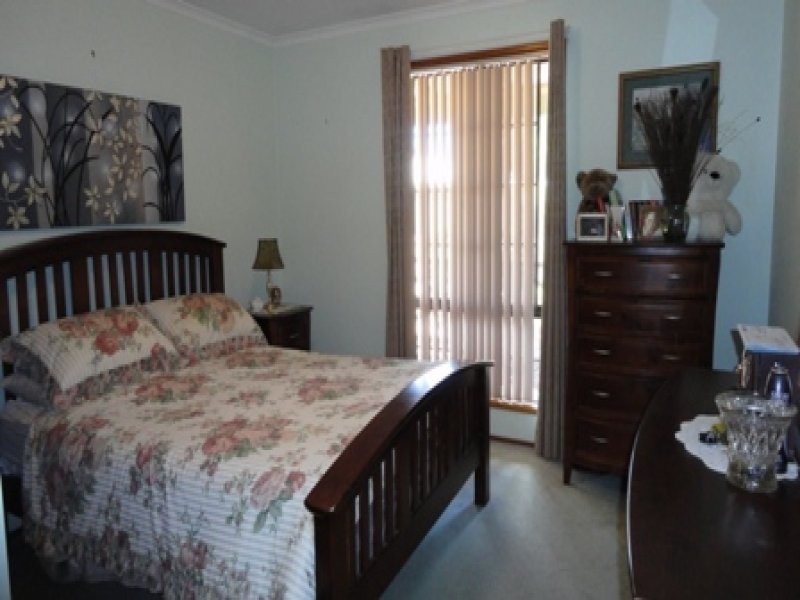 13 Morrison Street, Beverley WA 6304