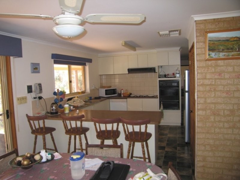 42 Osnaburg Road, York WA 6302