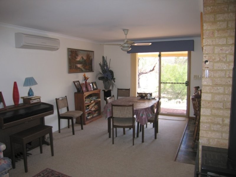 42 Osnaburg Road, York WA 6302