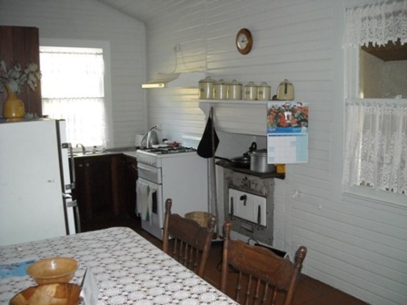 17 Brockman Street, Beverley WA 6304