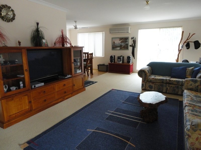 19 Railway Street, Beverley WA 6304